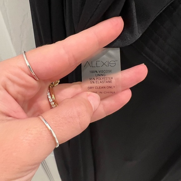 NWT Alexis Addison One-Shoulder Black Gown - Picture 11 of 13